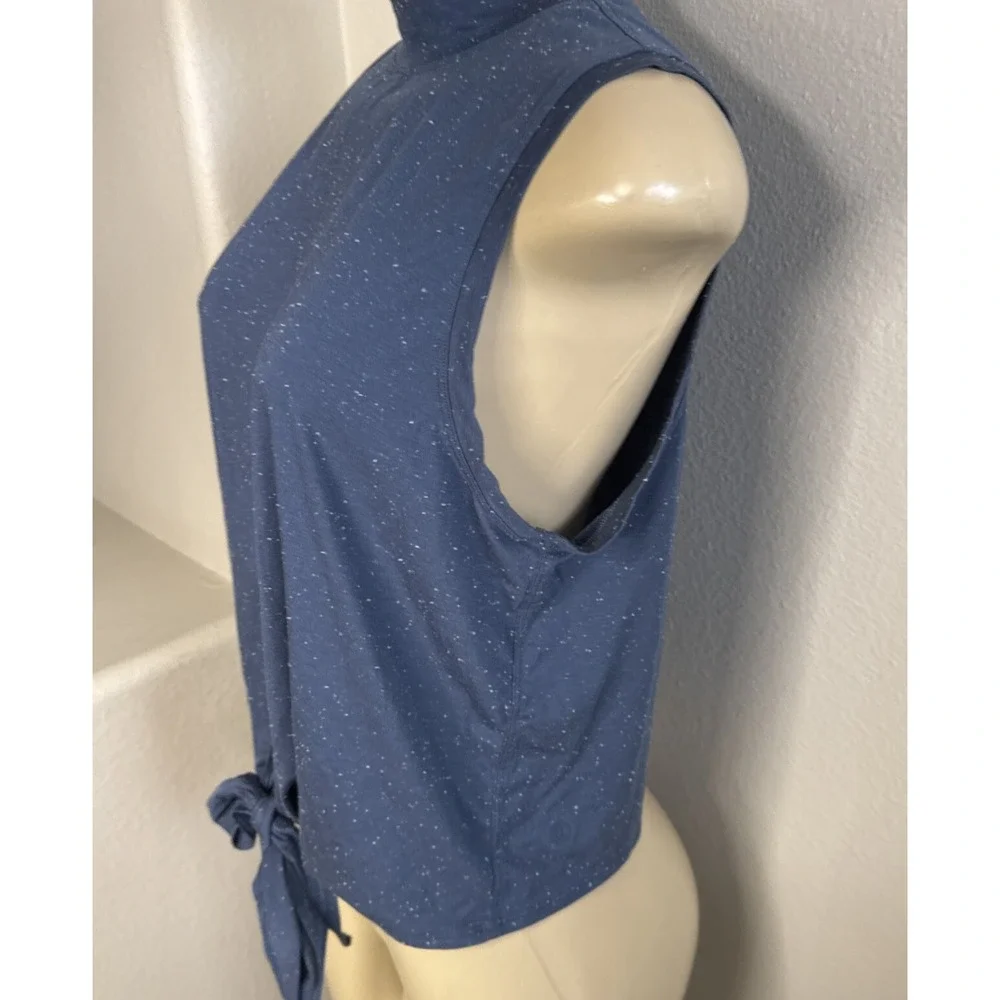 Lululemon Shirt Time To Restore Mock Neck Top Tie‎ Front Crop Blue Women Sz 8